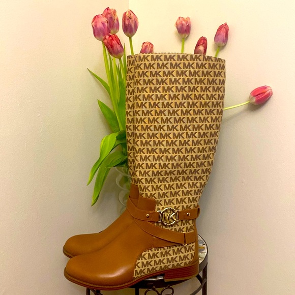 🆕 Michael Kors Rory Beige Logo Jacquard and Leather Riding Boots - Picture 5 of 12
